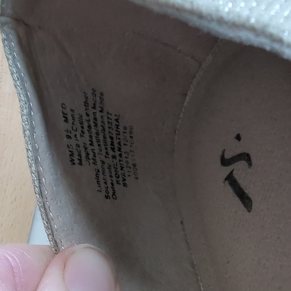 Simply Vera Svanita Natural pointed jeweled canvas flats - Picture 6 of 9